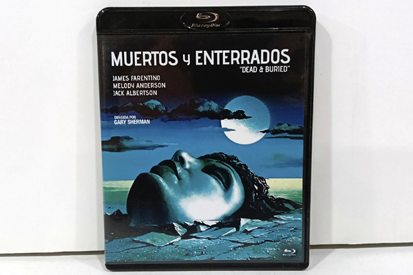 Muertos y Enterrados  (BLU-RAY)
